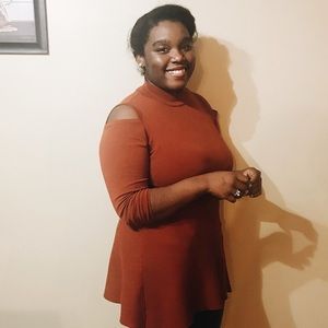 Meet your Posher, Talia